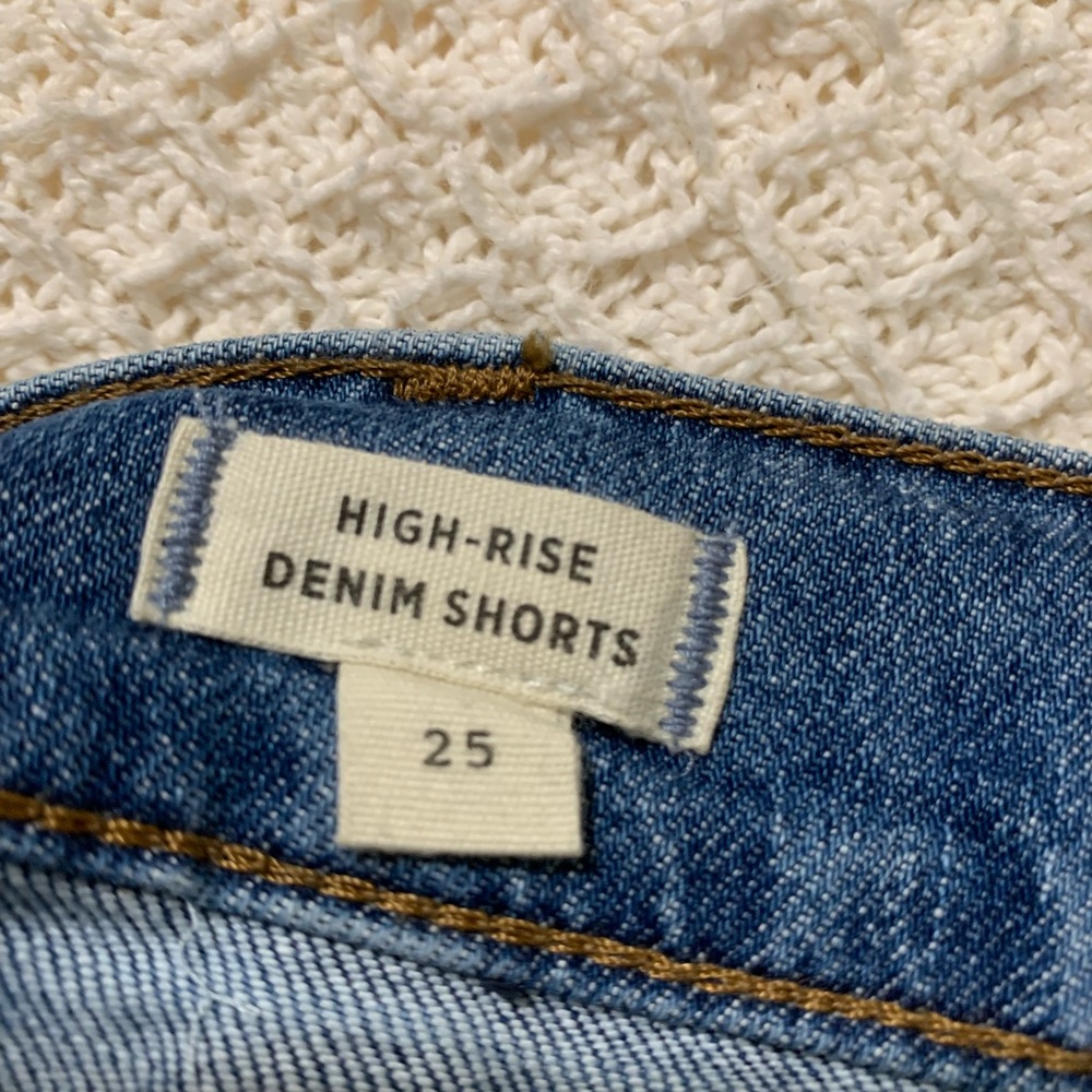 Madewell High Rise Shorts - Picture 3 of 3